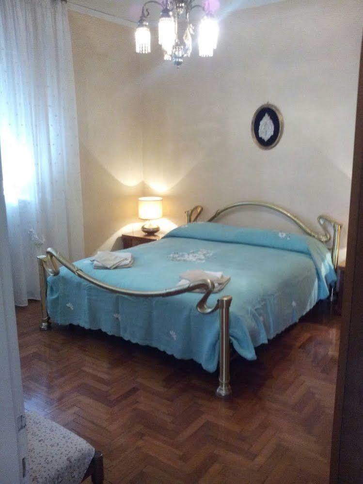Casa Emanuela Bed & Breakfast Piazzola sul Brenta Exterior foto